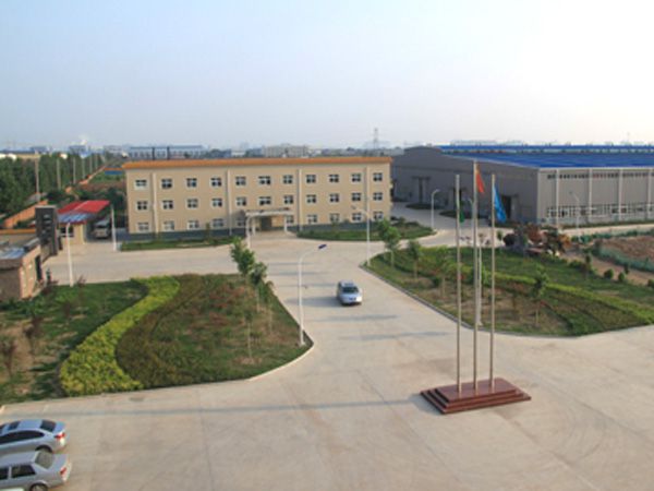 五月，歡慶過(guò)勞動(dòng)者的汗水，紀(jì)念過(guò)青春沸騰的歷史。